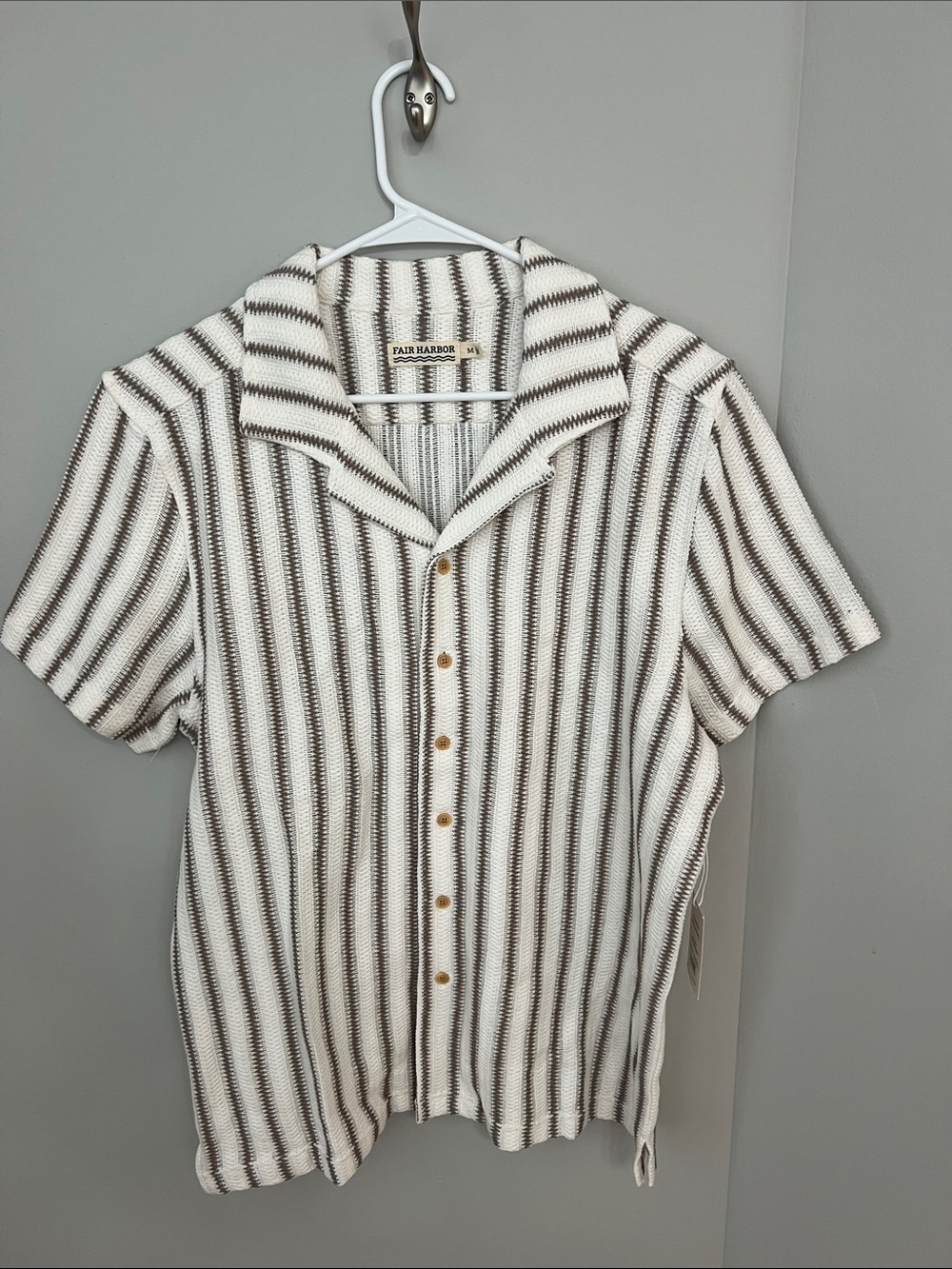 Fair Harbor Cream and Brown Striped Short-Sleeve Button-Up Shirt